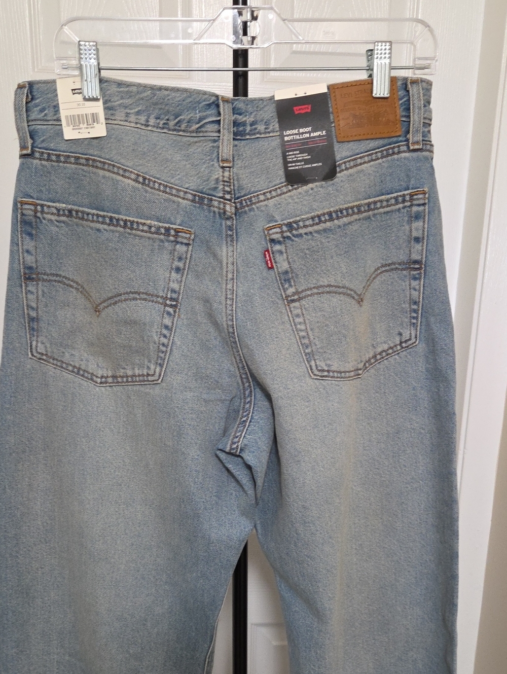 NWT Levi's Loose Boot Bootcut Jeans Broken-In Whiskered Light Wash Denim Rustic - Picture 7 of 11